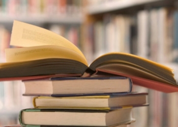 Половину учебников для 4-7 классов николаевские школы получат не раньше октября