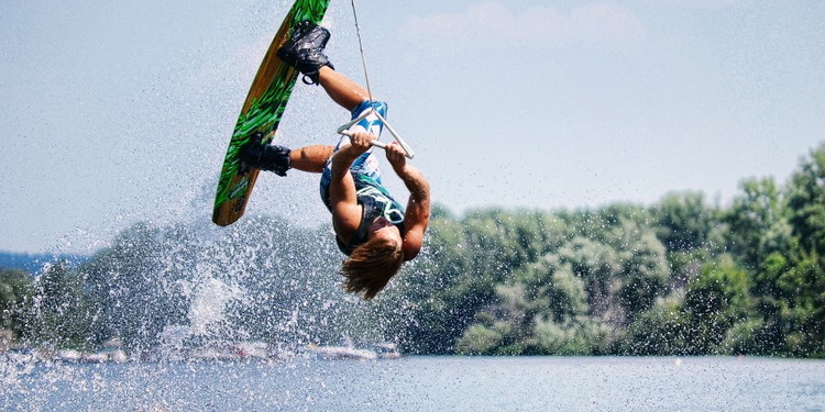 Чемпионат Украины по зрелищному вейкбордингу: лучше всего этот вид спорта дается детям