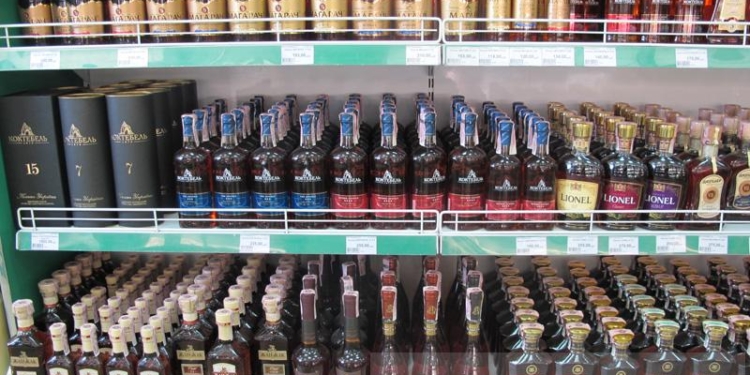 Зачем им столько трезвых? Кабмин готовит рекордное подорожание алкоголя