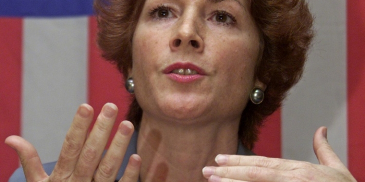 Знакомьтесь. Новый посол США в Украине Мари Йованович приехала с мамой и собакой