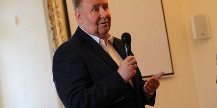 Порошенко уволил скандального украинского посла в Чехии