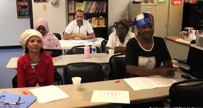 США намерены принять 110 000 беженцев