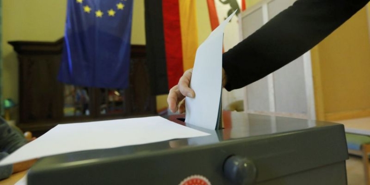 Партия Меркель проиграла на региональных выборах в Берлине – экзит-поллы