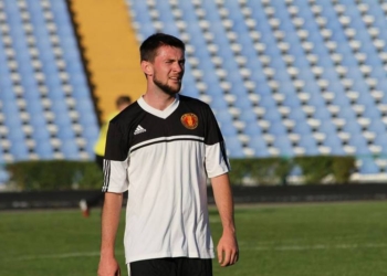 Show must go on: в День города Николаева «Известные николаевцы» проиграли артистам в футбол