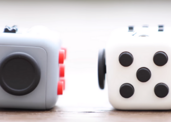 Разработчики игрушки для нервных всего за сутки собрала на Kickstarter $1,8 млн.