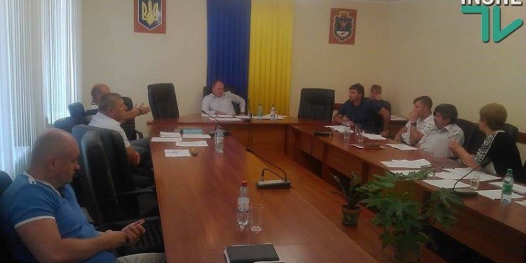 На “Николаевоблтеплоэнерго” долги по зарплате уже почти 8 млн.грн. Работники готовы перекрыть оба моста в Николаеве