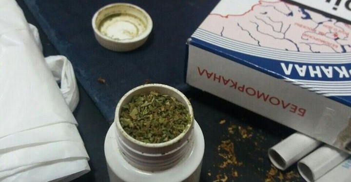 В Николаеве патрульные задержали трех мужчин по подозрению в хранении наркотиков