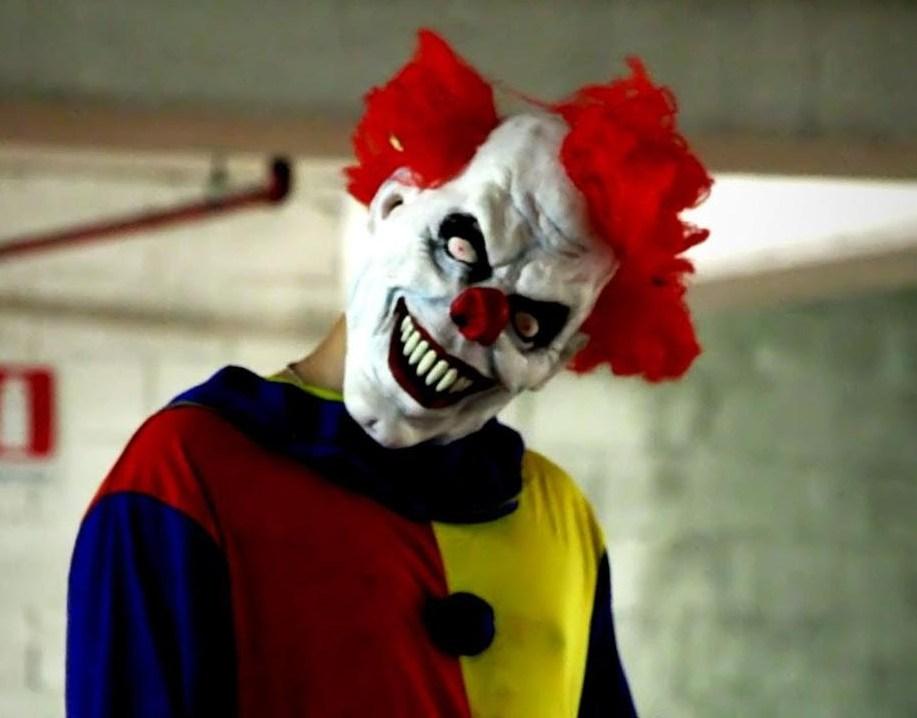В США разыскивают банду клоунов, похищающих детей 1