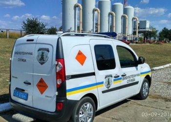 Неудачная шутка или проверка бдительности? У газопровода на Николаевщине нашли странный предмет с керамическим корпусом и проводами