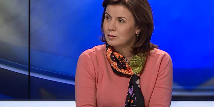 Член Венецианской комиссии назвала фарсом увольнение Радой судей из-за решений по Майдану