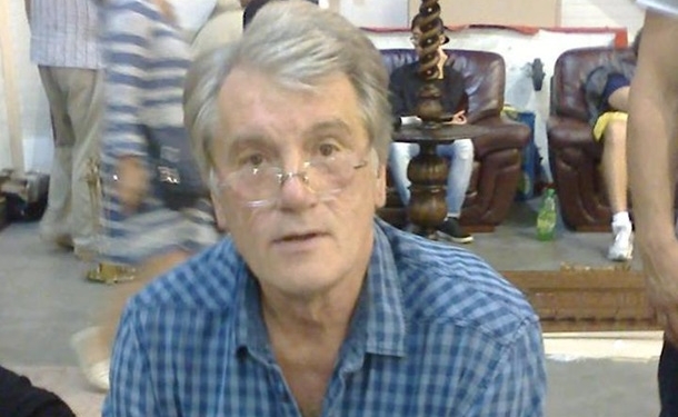 “Не торгую, но это был я”. Ющенко действительно регулярно появляется на столичном блошином рынке