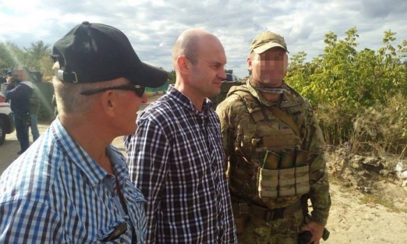 Еще двое украинцев освобождены из плена