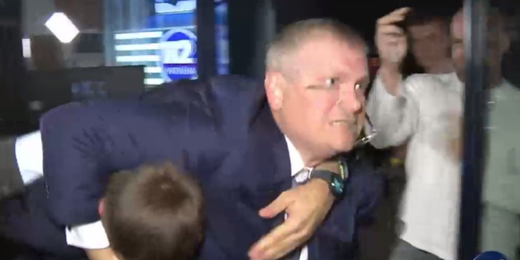 Парасюк подрался с Вилкулом. В эфире и после эфира