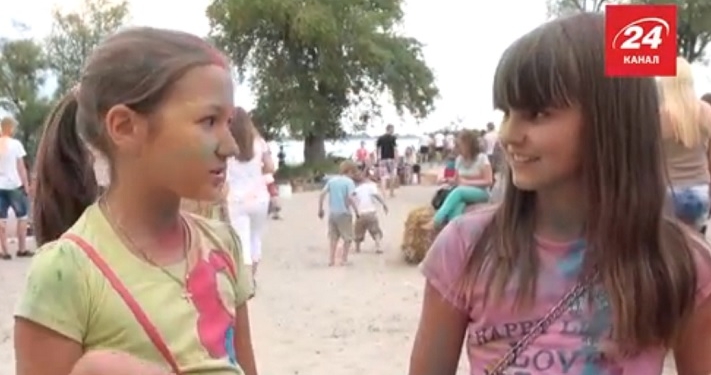 Осень выкрасила город колдовским каким-то цветом. В Черкассах прошел фестиваль “раскрасок”