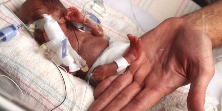 В Германии родился самый маленький в мире ребенок