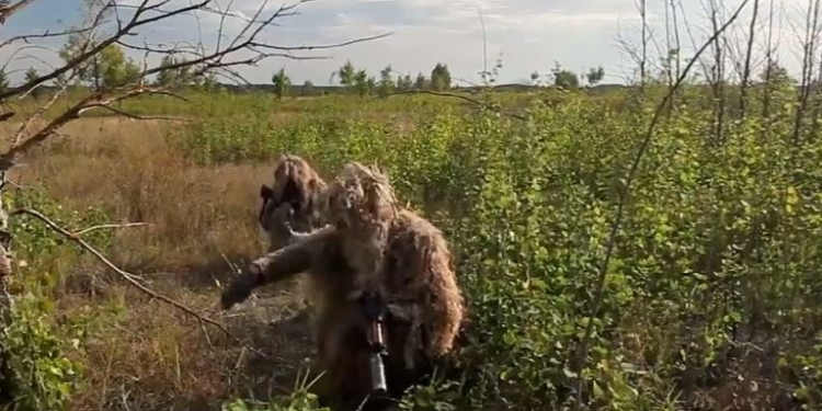 Для них и о них. Сегодня праздник у разведчиков. Волонтеры подготовили яркое видео