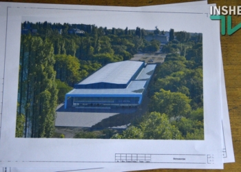 «На ваш выбор»: в горсовете представили 2 варианта крытых катков для Николаева