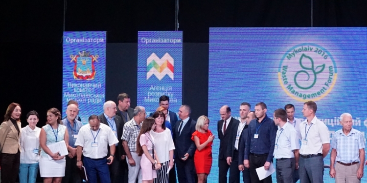 Раздали земли на 4 млрд. грн. Луценко рассказал об обысках у Кернеса