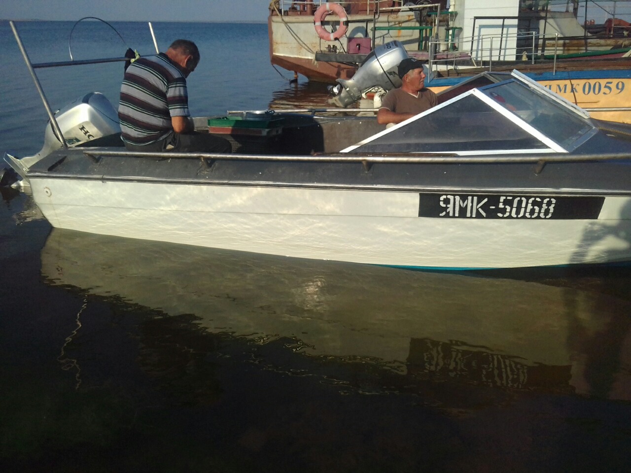В Очакове поймали “промышленного браконьера”. Незаконный улов – 6 скатов, 8 осетров и 2 белуги