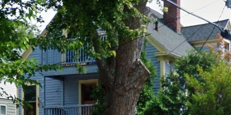 Круто погуляли. В США студенты разрушили дом в ходе вечеринки. 40 человек в больнице