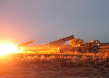 Украина провела учебные стрельбы системы “Ураган”