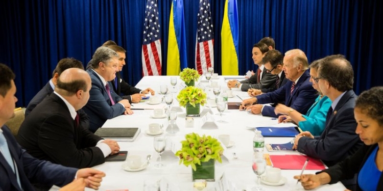 США готова предоставить Украине миллиард долларов кредитных гарантий