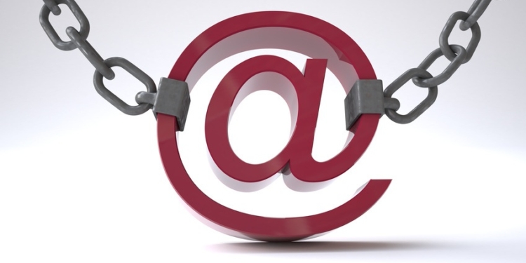 Заблокированный в России  PornHub предложил бесплатную подписку за снятие наказания