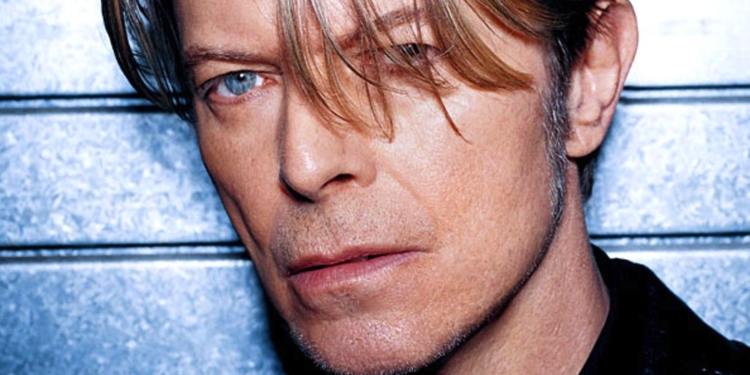 Прах Дэвида Боуи развеяли на фестивале в американской пустыне Блэк-Рок