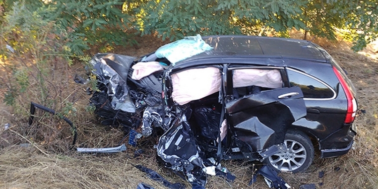 На Николаевщине столкнулись Honda и Renault, погибли оба водителя