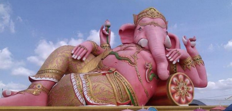 В Индии при попытке искупать статую божества утонули 12 человек 1