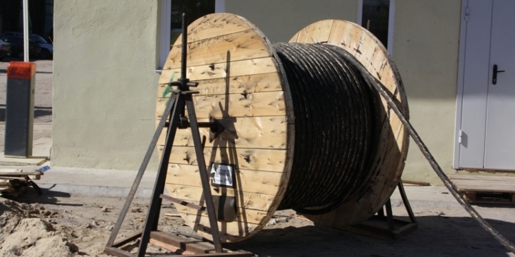 Спецпорт “Октябрьск” отдаст 7,9 млн.грн. за прокладку новой кабельной линии