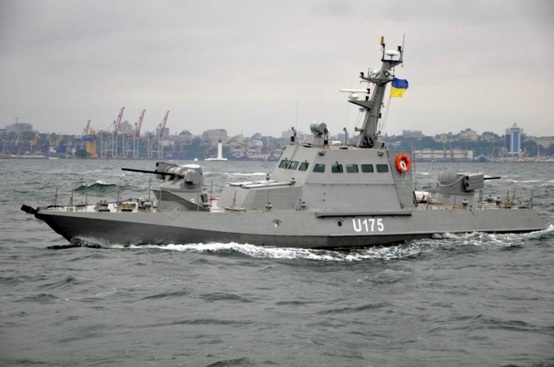 Украинские катера дали отпор кораблю РФ возле морской границы 1