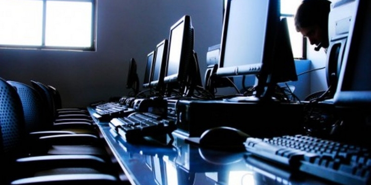 В первом чтении проголосовали: Рада планирует запретить следствию изымать компьютеры и серверы при обысках в компаниях