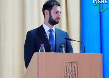 «Веселая» сессия: нардеп Макарьян обещает нового губернатора уже в среду, Москаленко подаст в суд на Вадатурского, а депутаты отставили Соколова