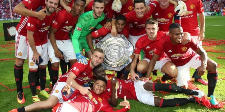 Экономные: игрокам “Манчестер Юнайтед” запретили меняться футболками после матчей