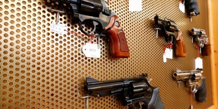 В американском штате Миссури разрешили покупать и носить оружие без лицензии