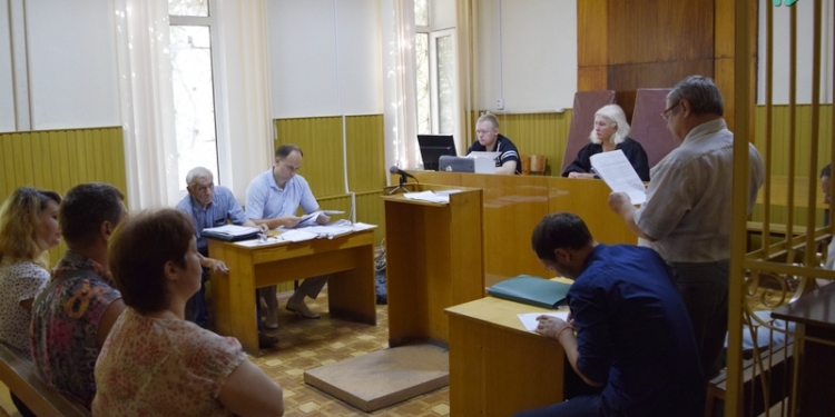 Экс-главврач Николаевской областной психбольницы Очколяс пытается обелить свое имя через суд, потому что борется за возвращение на должность