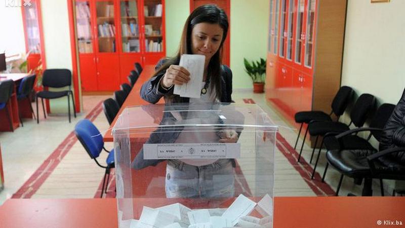 Боснийские сербы провели запрещенный референдум 1