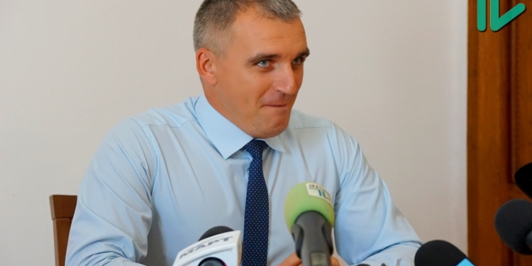 «То, что сегодня происходит, – не более, чем политическая игра» – мэр Николаева о скандале с «львовским мусором»