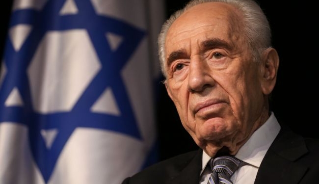 Экс-президента Израиля Шимона Переса ввели в искусcтвенную кому после инсульта