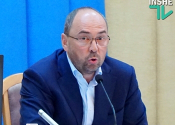 «Веселая» сессия: нардеп Макарьян обещает нового губернатора уже в среду, Москаленко подаст в суд на Вадатурского, а депутаты отставили Соколова