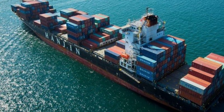 85 судов разорившейся компании дрейфуют без воды и продуктов