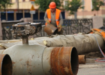 Депутаты обещают “Николаевоблтеплоэнерго”  деньги на погашение части долгов по зарплате и нового директора. Но для подготовки к зиме этого явно недостаточно