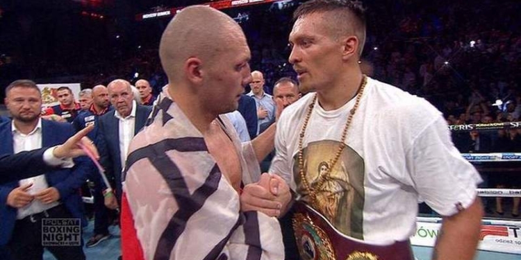 Усик стал чемпионом мира по версии  WBO в десятом раунде