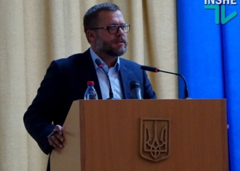 «Веселая» сессия: нардеп Макарьян обещает нового губернатора уже в среду, Москаленко подаст в суд на Вадатурского, а депутаты отставили Соколова