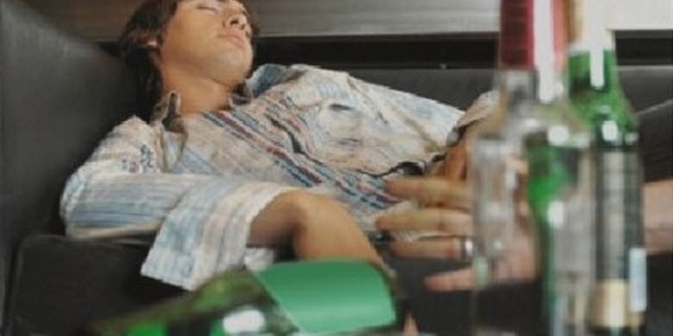 До 13 возросло число погибших в Харьковской области от отравления поддельной водкой