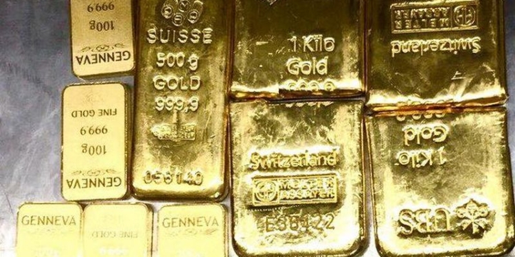 В аэропорту столицы Бангладеш в урне нашли 3 кг золота