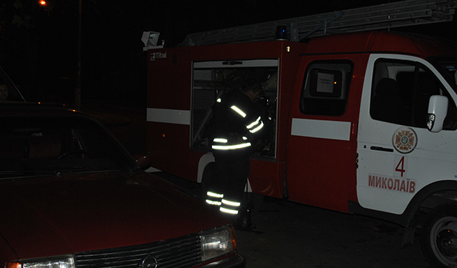 Благодаря бдительным соседям: на пожаре в Николаеве спасли 71-летнего мужчину