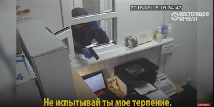 «Зайка, не испытывай ты мое терпение»: как грабят ломбарды в Беларуси