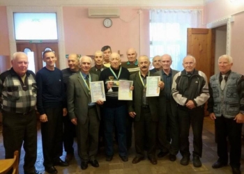 Чемпионат Николаевской области по шахматам среди ветеранов ожидаемо выиграл Николай Белосветов